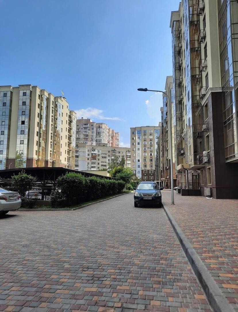 Маршала Малиновського 18 Б 12 Жемчужина Квартира Odessa Luaran gambar
